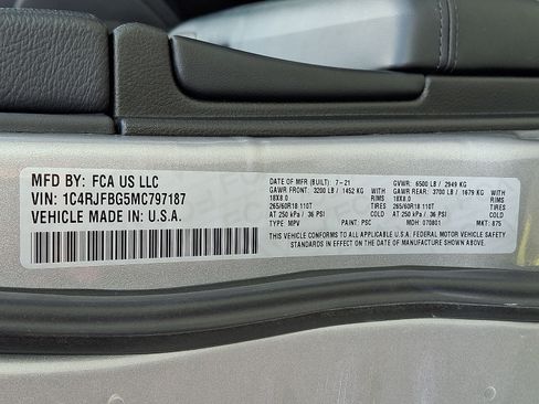 Used 2021 Jeep Grand Cherokee Limited w/ Trailer Tow Group IV AWD/4WD image 28