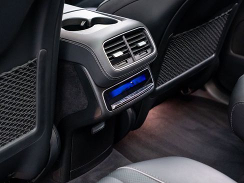 Used 2024 Mercedes-Benz GLS 450 4MATIC image 21