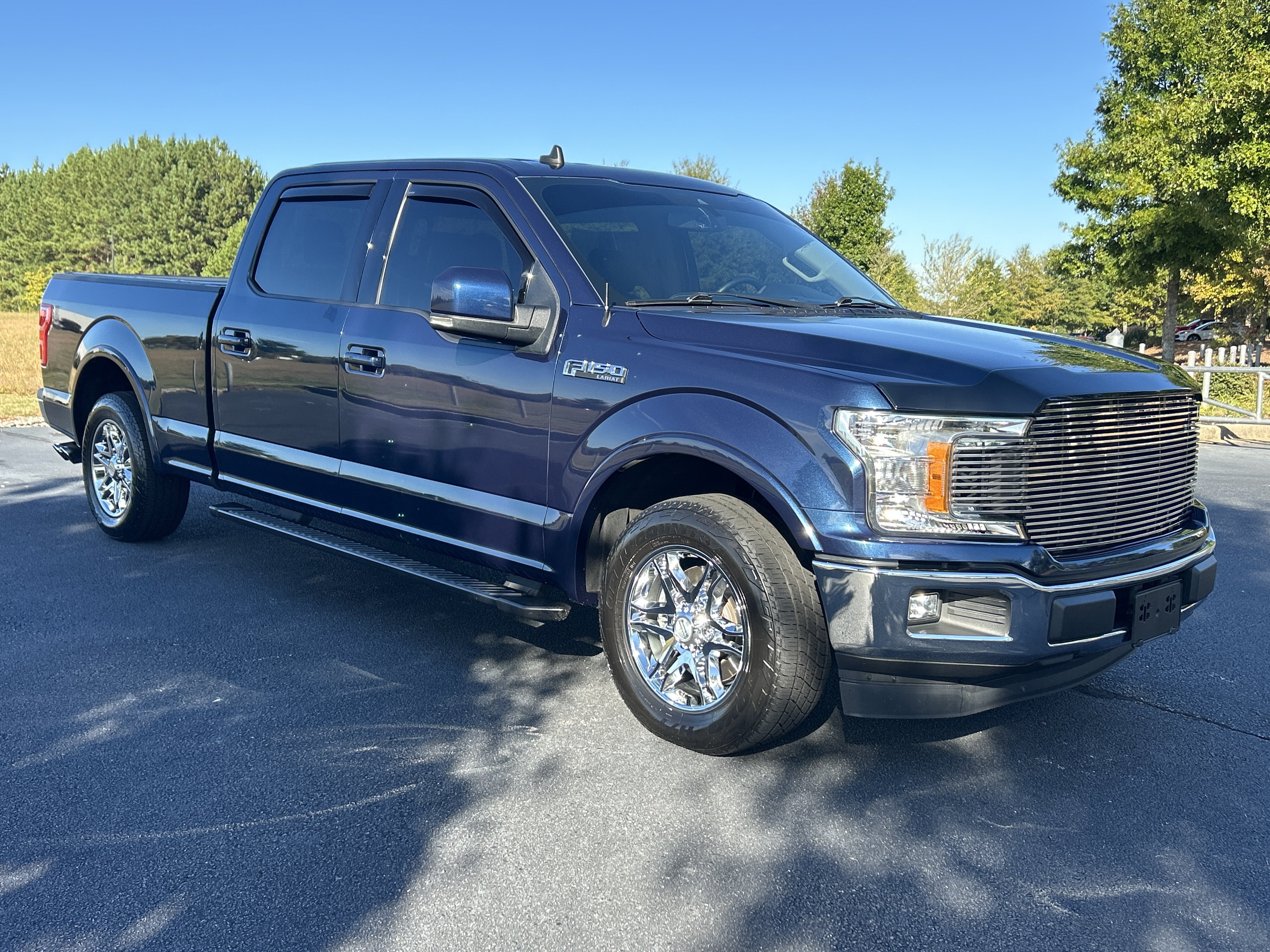 Used 2019 Ford F150 Lariat w/ Trailer Tow Package RWD image 2