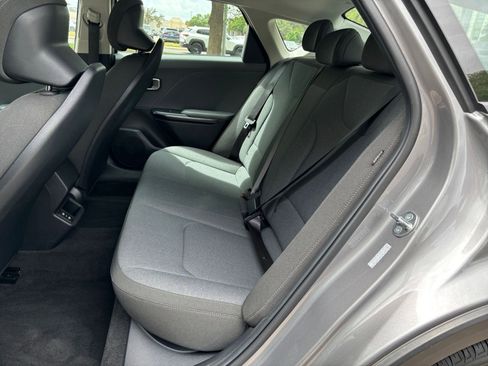 Used 2025 Kia K4 FWD image 21
