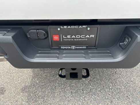 Used 2025 Toyota Tacoma SR image 11