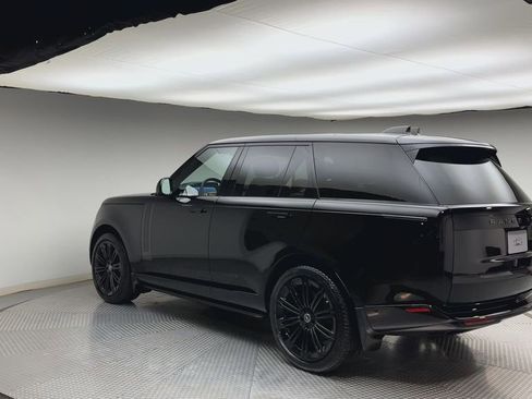 Certified 2023 Land Rover Range Rover SE AWD/4WD image 4