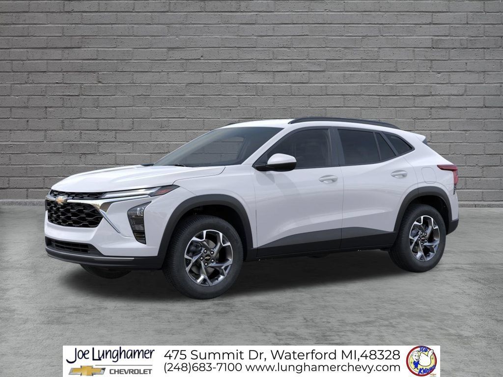 New 2026 Chevrolet Trax LT w/ Driver Confidence Package FWD image 2