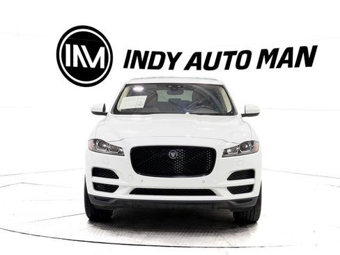 Used 2019 Jaguar F-PACE Prestige image 9