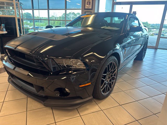 Used 2013 Ford Mustang Shelby GT500 RWD image 3