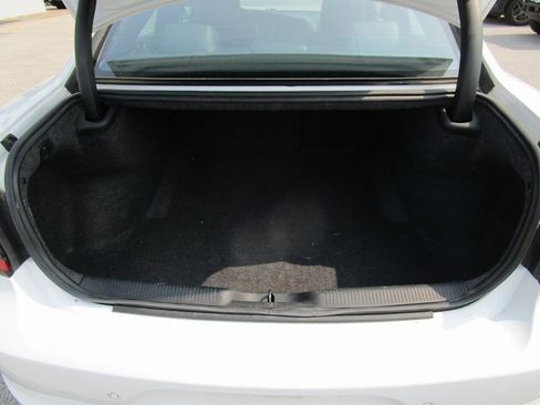 Used 2022 Dodge Charger SXT w/ Leather Interior Group image 11