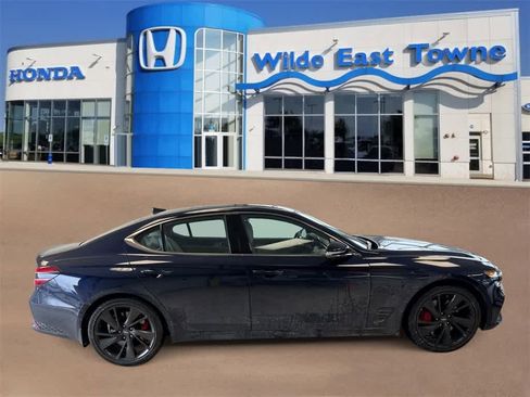 Used 2023 Genesis G70 3.3T w/ Sport Prestige Package image 9