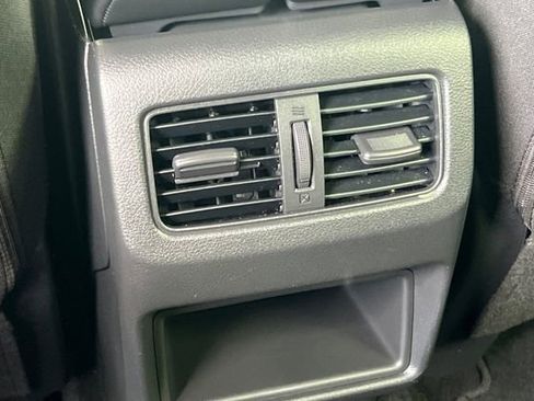 Used 2023 Nissan Rogue S image 15