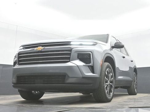 New 2026 Chevrolet Traverse LT FWD image 45