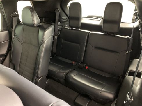 Used 2023 Mitsubishi Outlander SE image 33