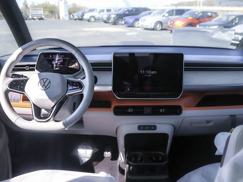 New 2025 Volkswagen ID. Buzz Pro S Plus image 30