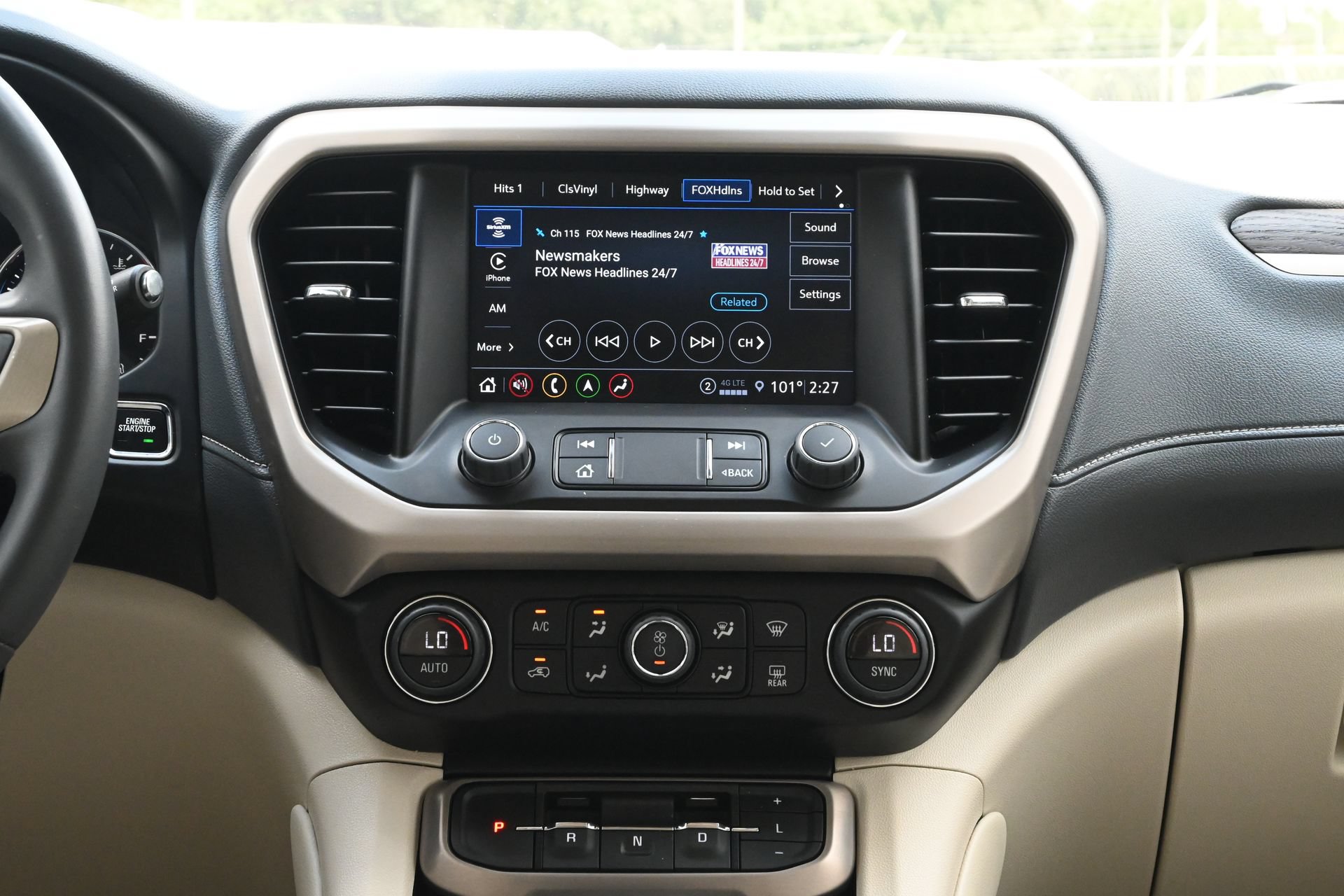 Used 2023 GMC Acadia Denali AWD/4WD image 13