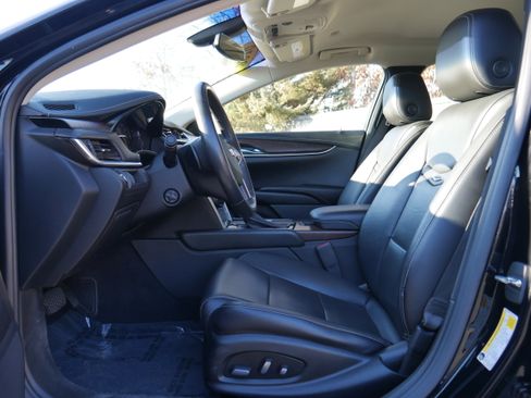 Used 2019 Cadillac XTS Luxury image 12