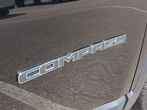 Used 2020 Jeep Compass Limited AWD/4WD image 6