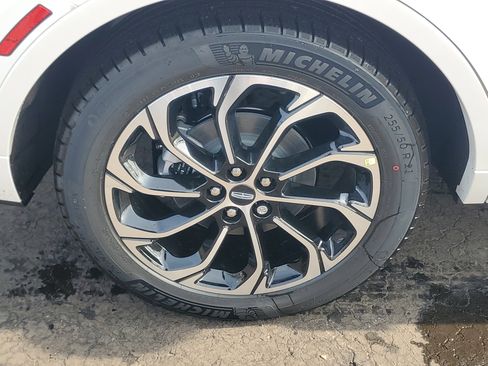 New 2026 Lincoln Nautilus Reserve image 5