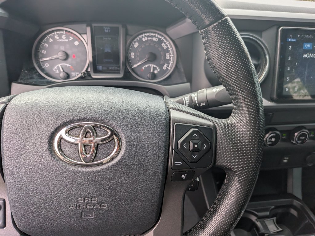 Used 2016 Toyota Tacoma TRD Sport w/ Towing Package RWD image 14