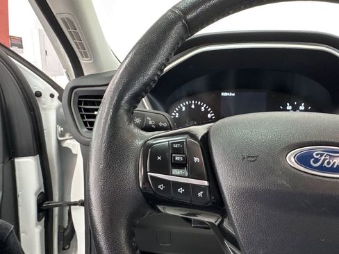 Used 2021 Ford Escape SE w/ SE Sport Appearance Package image 12