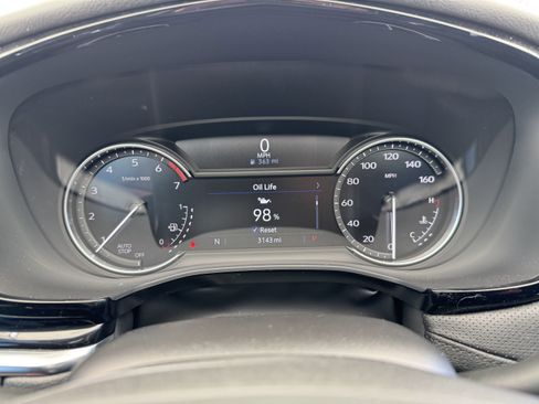 New 2025 Cadillac XT6 Luxury image 33