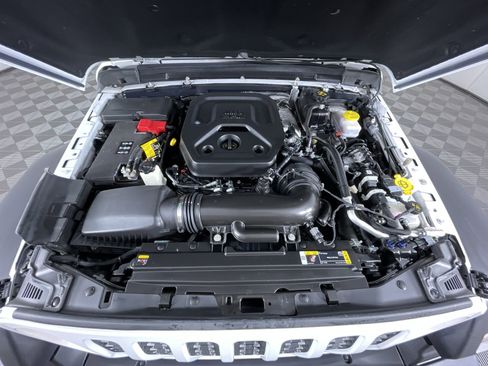 Used 2024 Jeep Wrangler Unlimited Sport AWD/4WD image 28