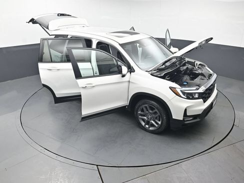 Certified 2023 Honda Passport EX-L image 54