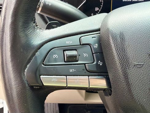 Used 2023 Cadillac CT4 Luxury w/ Sun And Sound Package RWD image 13