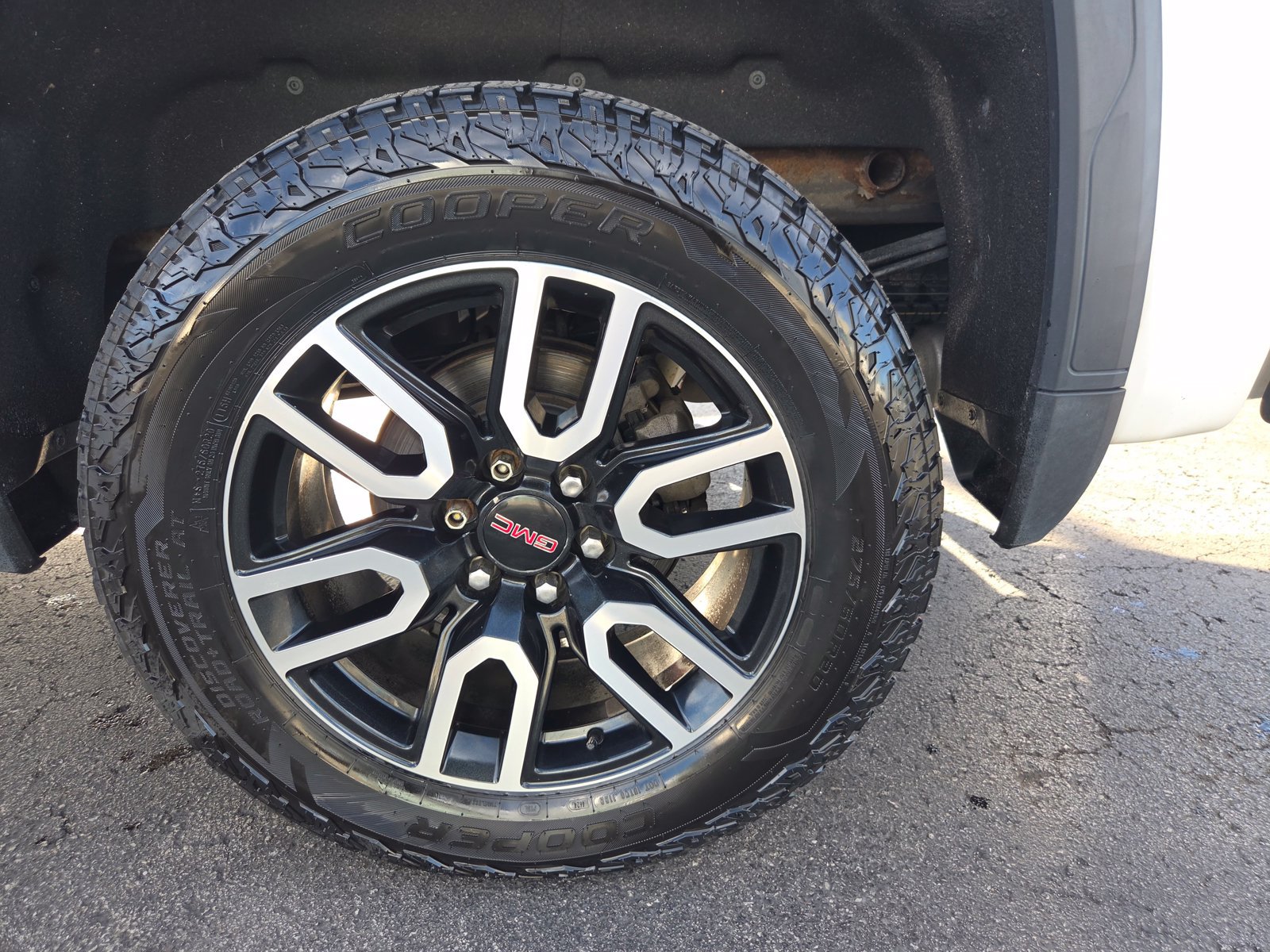 Used 2019 GMC Sierra 1500 AT4 w/ AT4 Premium Package AWD/4WD image 43