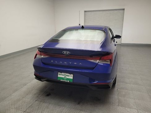 Used 2023 Hyundai Elantra SEL FWD image 7