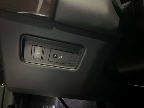 Used 2018 Land Rover Range Rover Long Wheelbase Supercharged AWD/4WD image 37