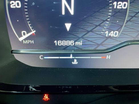 Used 2024 GMC Yukon Denali image 25