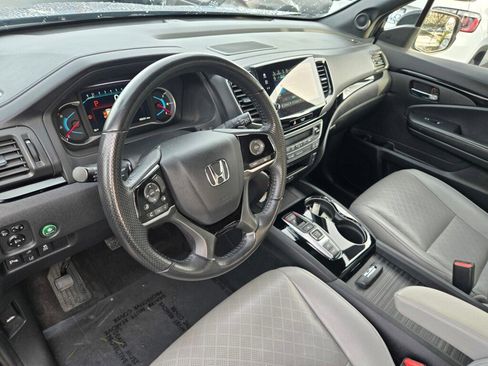 Certified 2019 Honda Passport Touring image 12