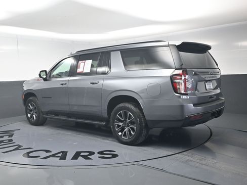 Used 2021 Chevrolet Suburban Z71 image 7