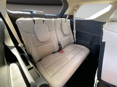 Used 2020 Ford Explorer Platinum image 26