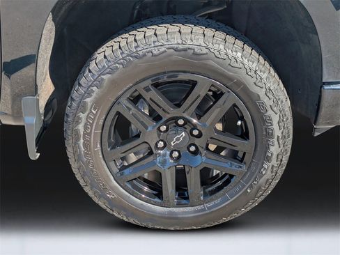 Used 2024 Chevrolet Silverado 1500 Custom Trail Boss image 10