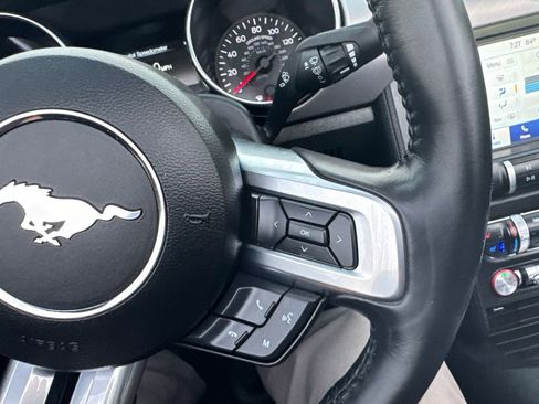 Used 2022 Ford Mustang Premium RWD image 17