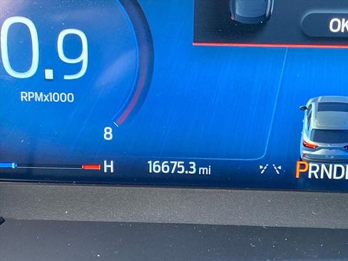 Used 2025 Ford Escape Platinum image 20