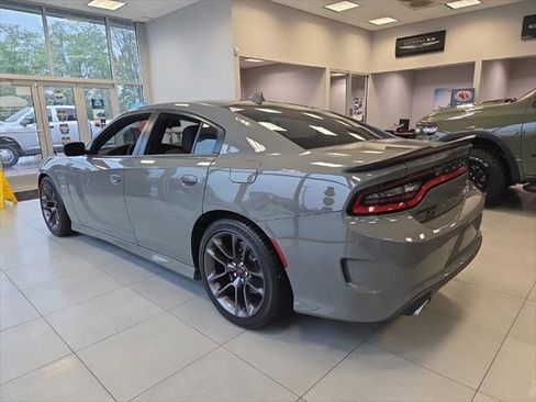 Certified 2023 Dodge Charger Scat Pack image 4