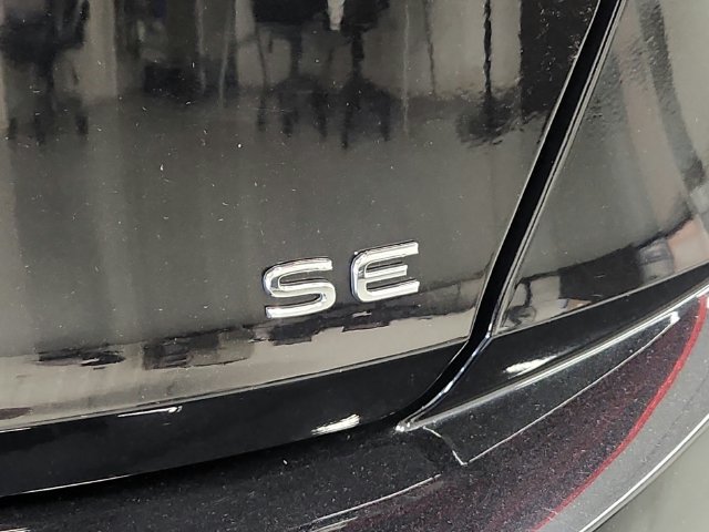 Used 2025 Volkswagen Jetta SE FWD image 23