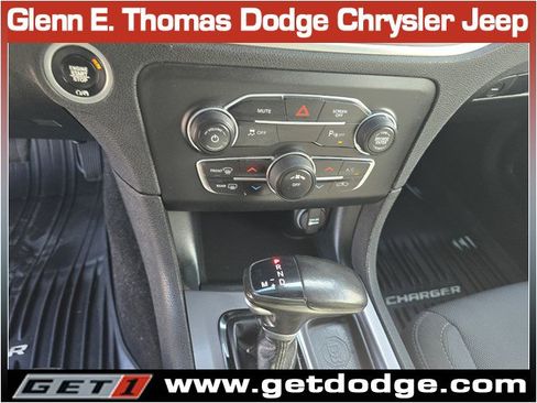 Used 2020 Dodge Charger SXT w/ Blacktop Package image 17