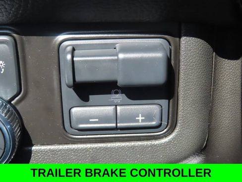Used 2024 GMC Yukon XL Denali w/ Advanced Technology Package AWD/4WD image 37
