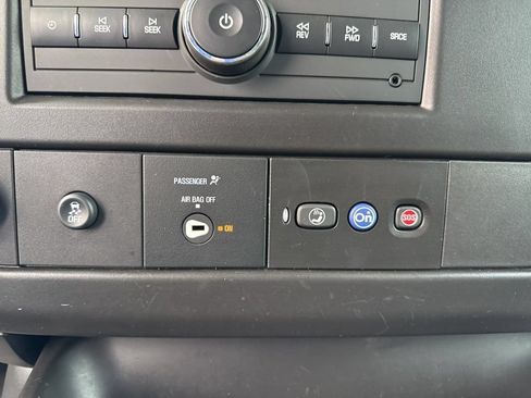Used 2024 GMC Savana 2500 w/ Driver Convenience Package RWD image 16