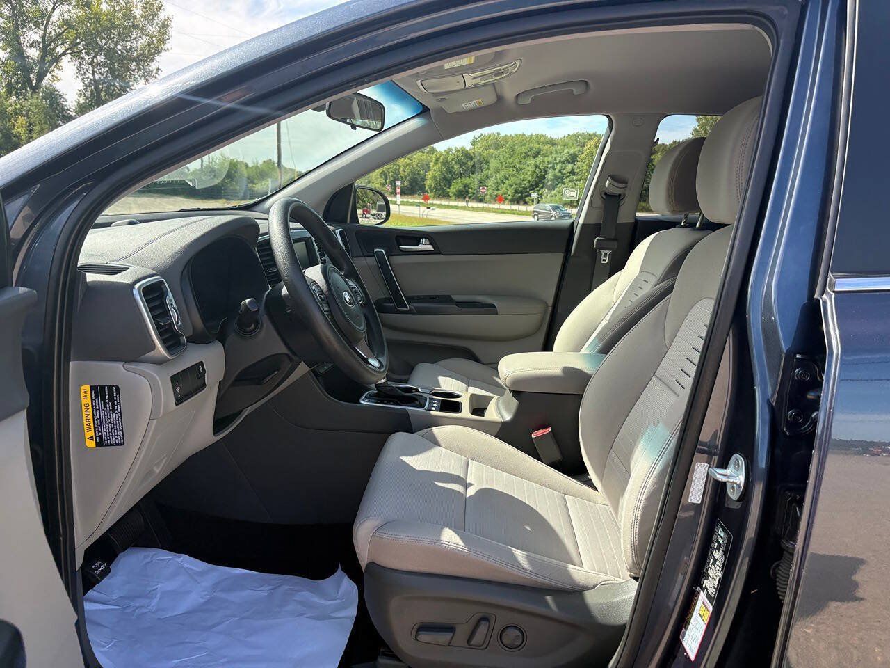 Used 2019 Kia Sportage LX w/ LX Popular Package AWD/4WD image 6