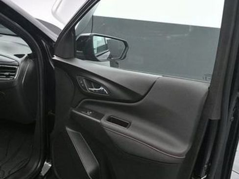Used 2023 Chevrolet Equinox RS AWD/4WD image 21