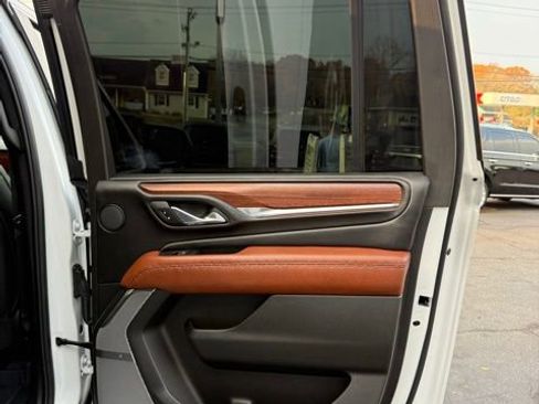 Used 2024 GMC Yukon Denali Ultimate image 51