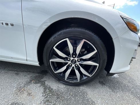 Used 2023 Chevrolet Malibu RS FWD image 10