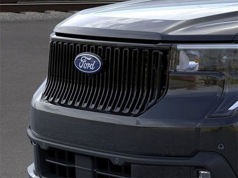 New 2026 Ford Maverick Lobo AWD/4WD image 18