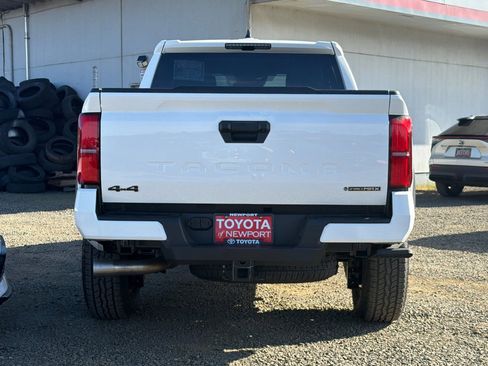 Used 2026 Toyota Tacoma TRD Off-Road image 6