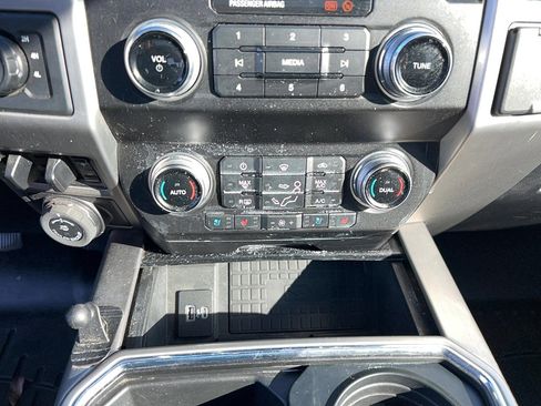 Used 2020 Ford F250 Platinum w/ Tremor Off-Road Package image 20