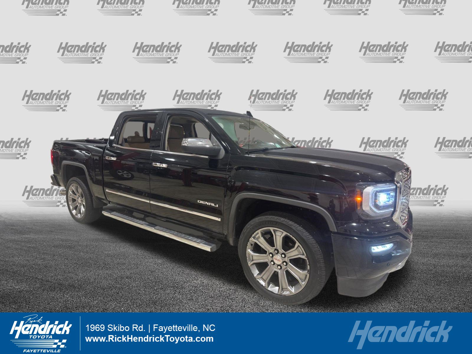 Used 2017 GMC Sierra 1500 Denali AWD/4WD image 1