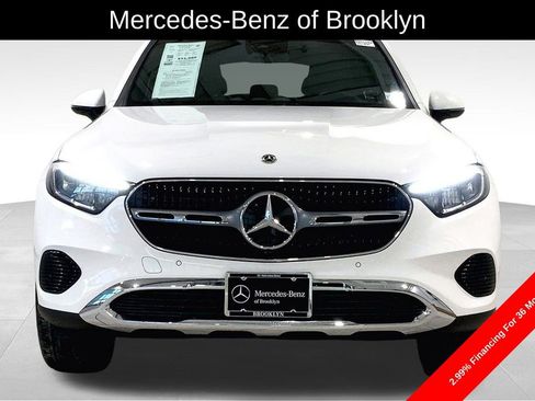 Certified 2025 Mercedes-Benz GLC 300 4MATIC image 3