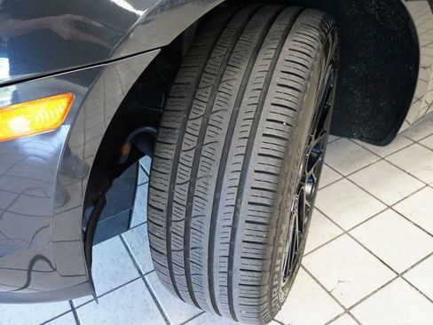 Used 2019 Porsche Macan AWD/4WD image 55